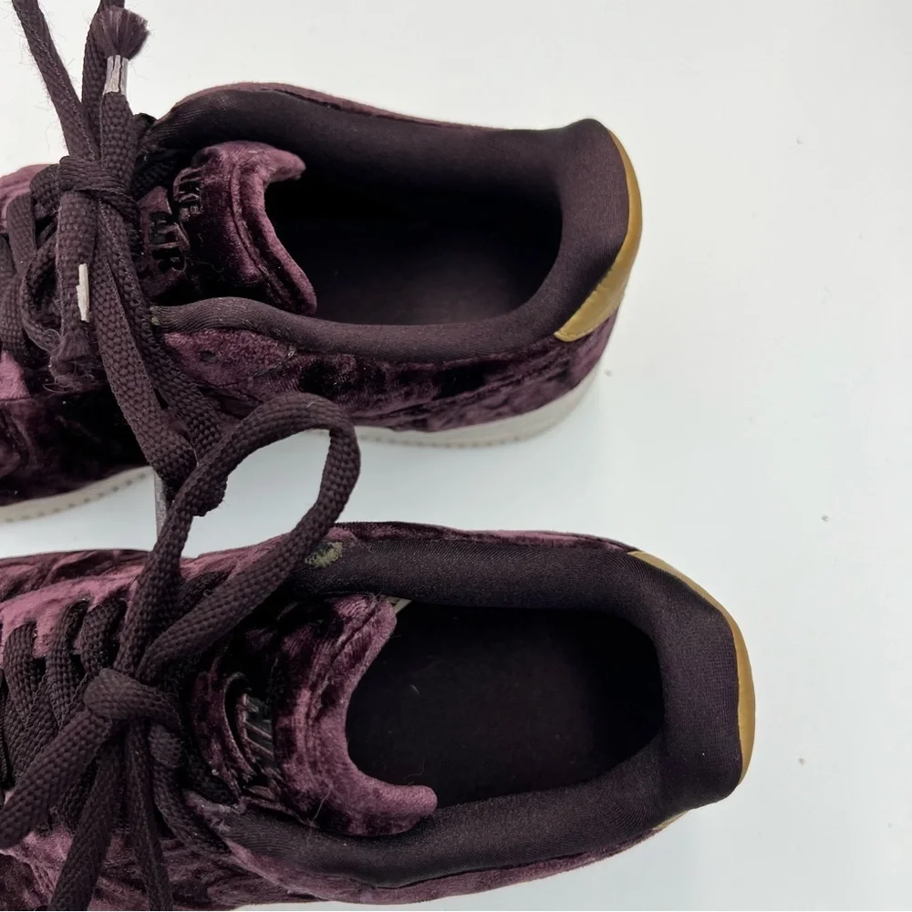 Nike Air Force 1 Low Drapes the Air in Plush Velvet Sneakers Womens Size 7
